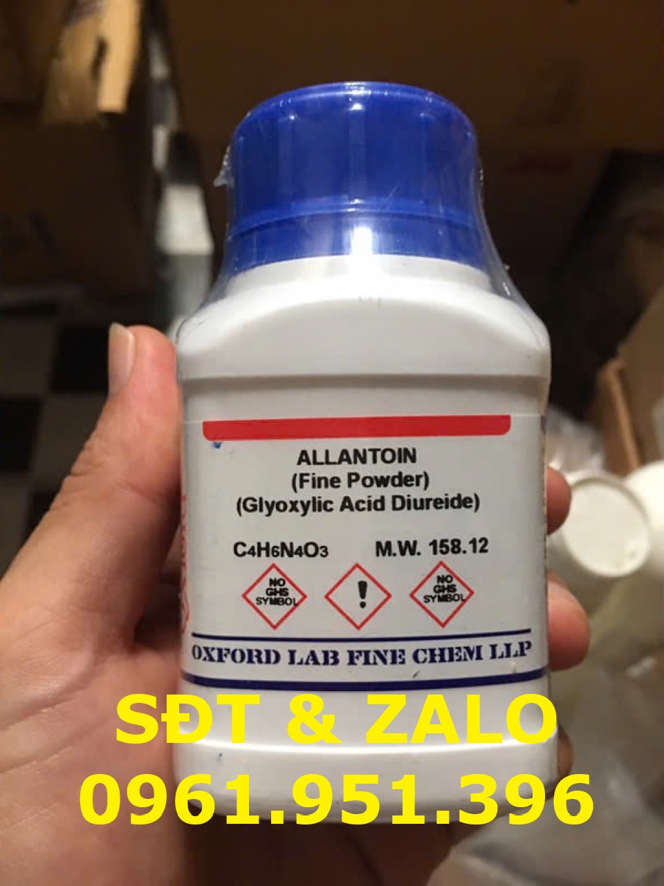 Allantoin - C4H6N4O3 - Chất chống kích ứng -1